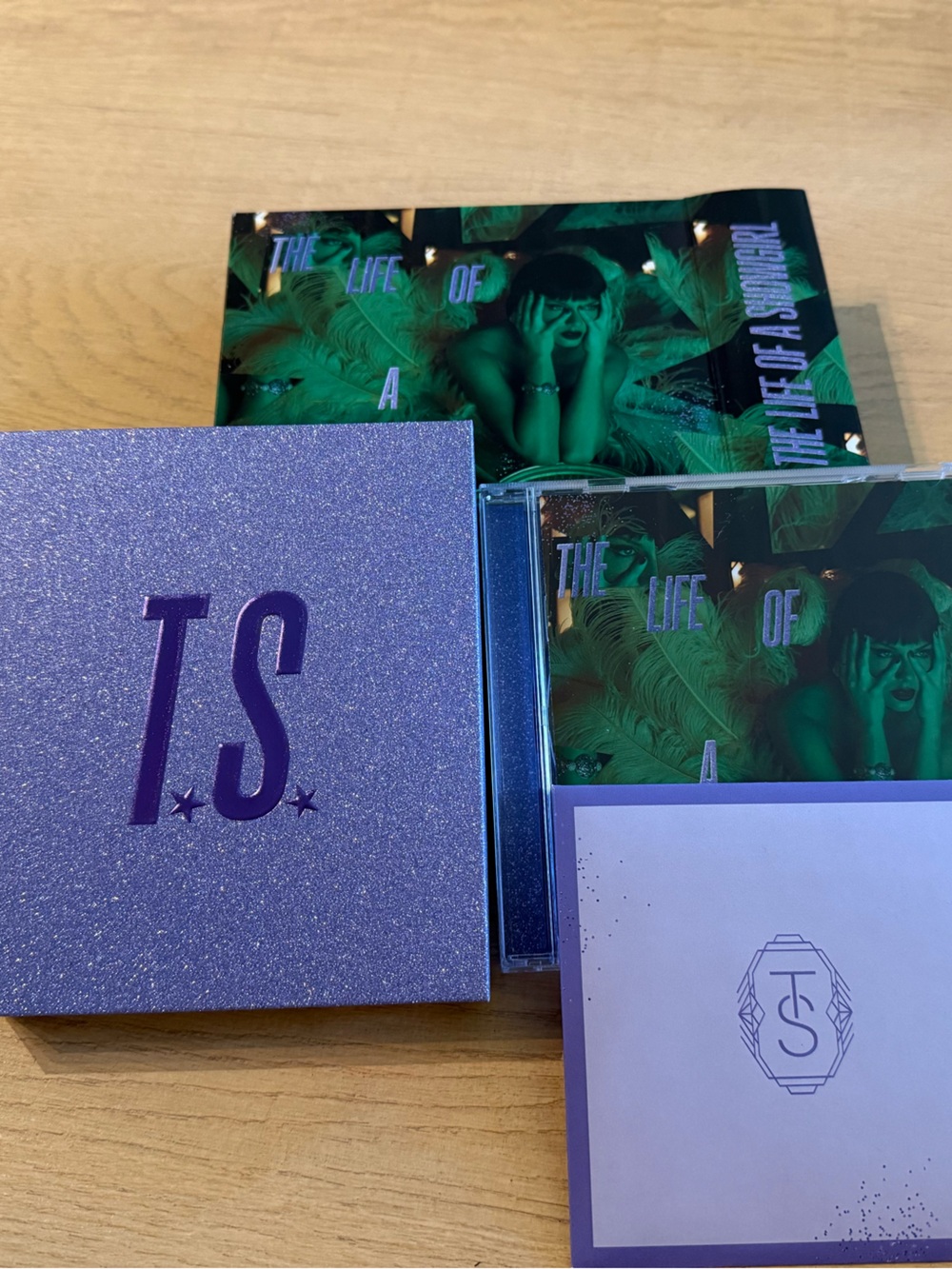 Taylor Swift The Life Of A Showgirl: It’s Rapturous Edition CD Box Set